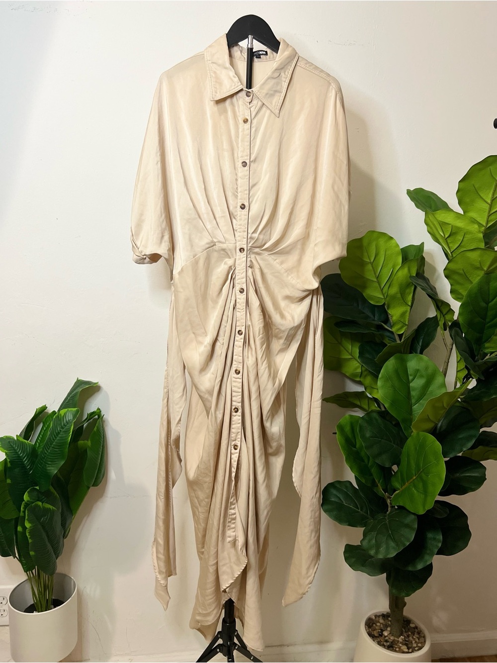 Fashion Nova Cream Satin Ruched Button Front Maxi Shirt Dress Size 2X